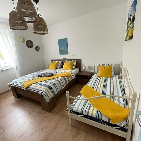 Villa Kuca Za Odmor Pobor Jadranovo Exterior foto